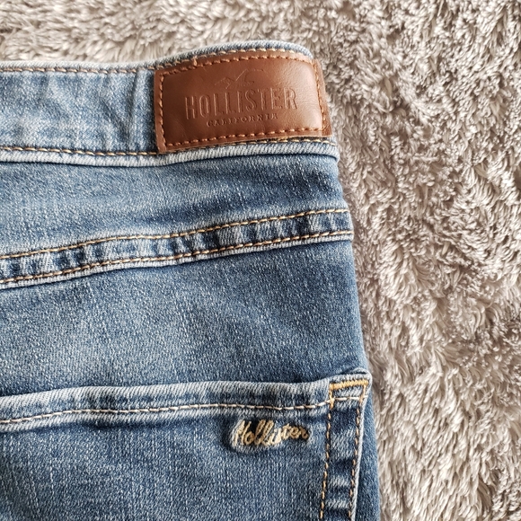 HOLLISTER HIGH RISE JEANS - Picture 5 of 7